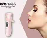 Recourbe-cils chauffant rose pour un regard de biche. Découvrez comment utiliser un recourbe cils pour des cils parfaits.
